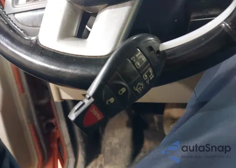 2011 Dodge Grand Caravan Crew из США, поврежденный, VIN 2D4RN5DG2BR765073